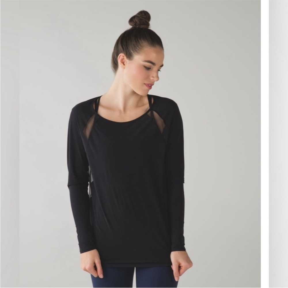Lululemon if you’re lucky long sleeve t sz 6